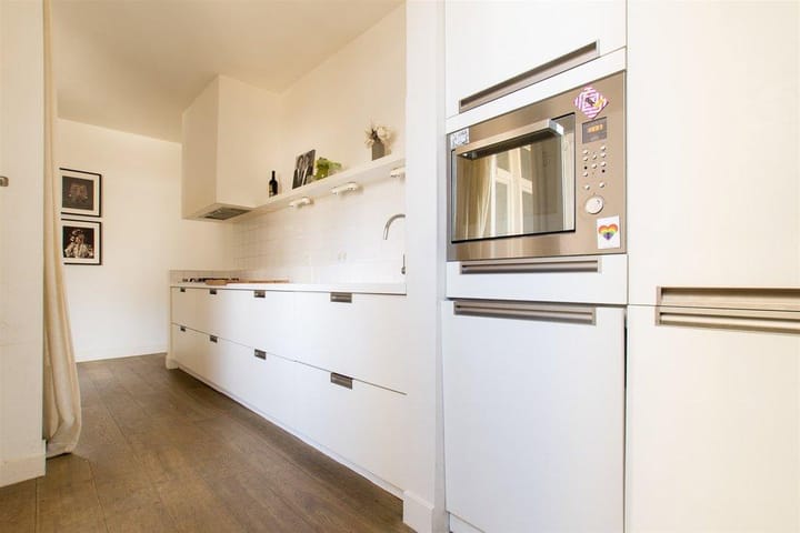 Photo 7 of Marnixstraat 196-1