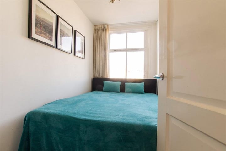 Photo 14 of Marnixstraat 196-1