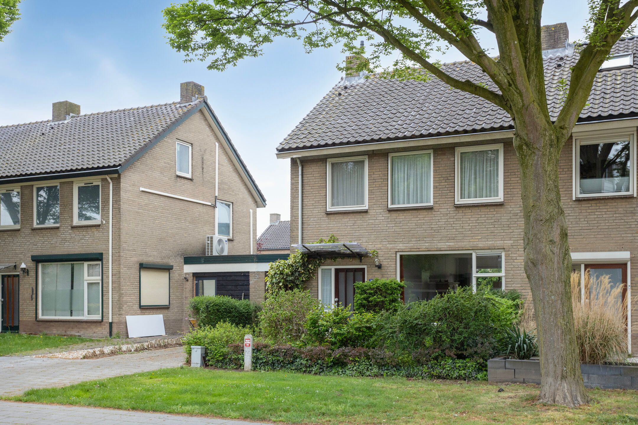 Foto 6 van Burgemeester Van Altenastraat 20