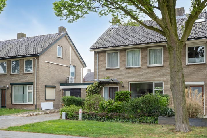 Foto 6 van Burgemeester Van Altenastraat 20