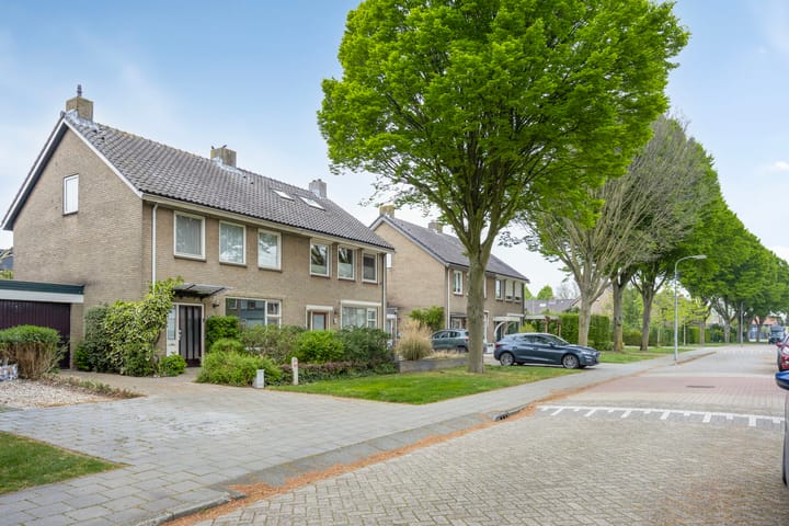 Foto 8 van Burgemeester Van Altenastraat 20