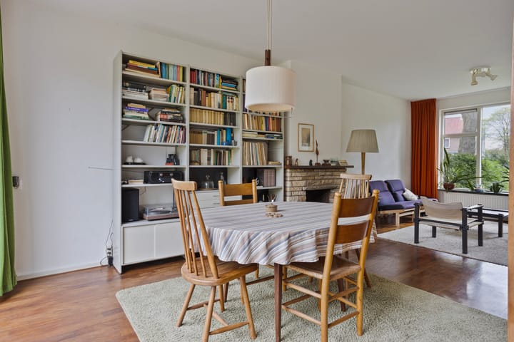 Foto 15 van Burgemeester Van Altenastraat 20