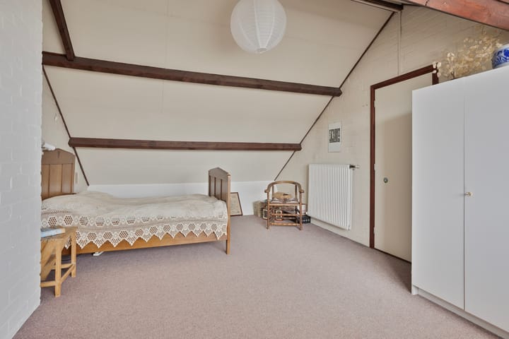 Foto 35 van Burgemeester Van Altenastraat 20