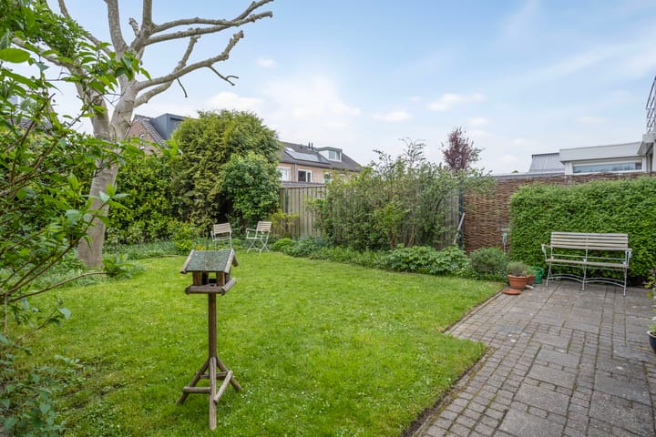 Foto 39 van Burgemeester Van Altenastraat 20