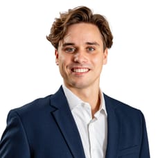 Remie Broks - Real Estate Agent