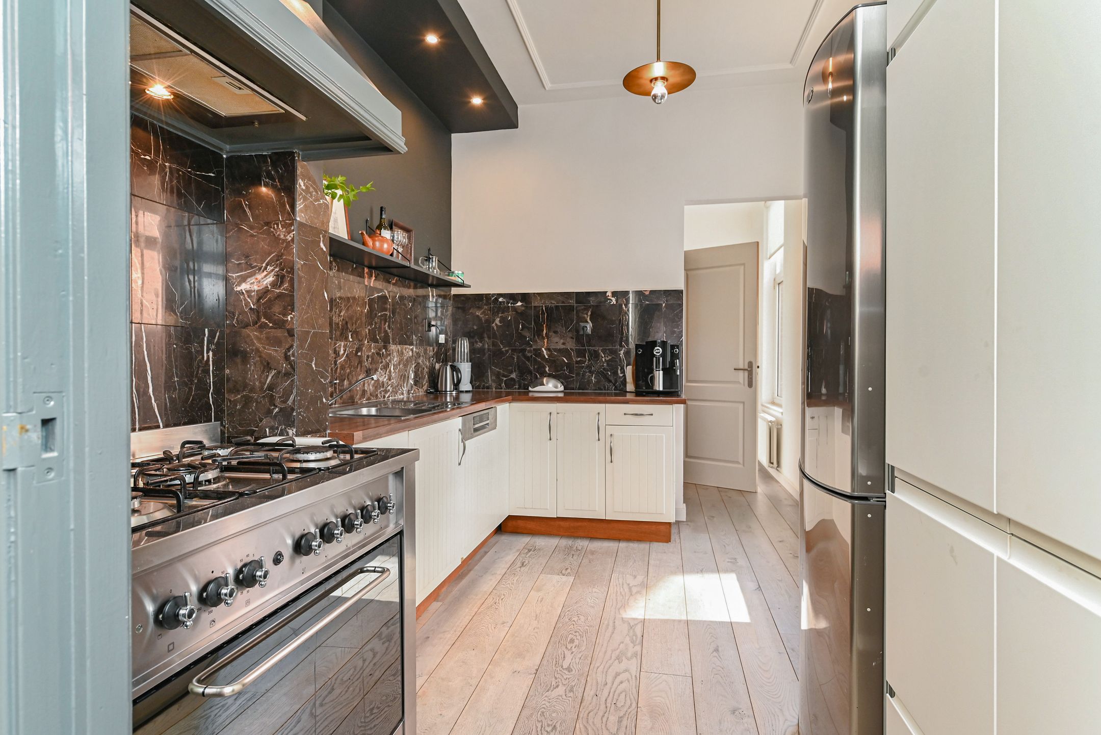 Photo 9 of De Constant Rebecquestraat 22