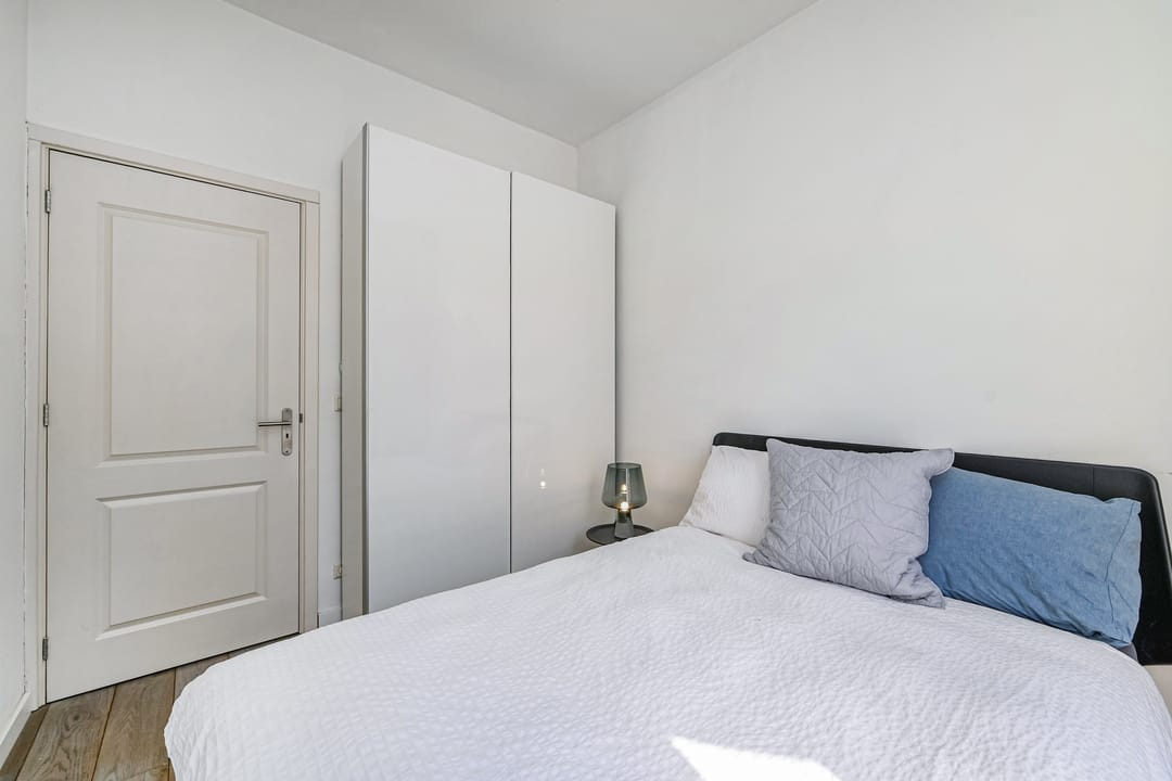 Photo 16 of De Constant Rebecquestraat 22