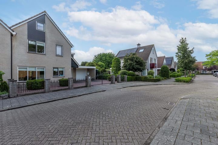 Foto 57 van Wezeboom 30