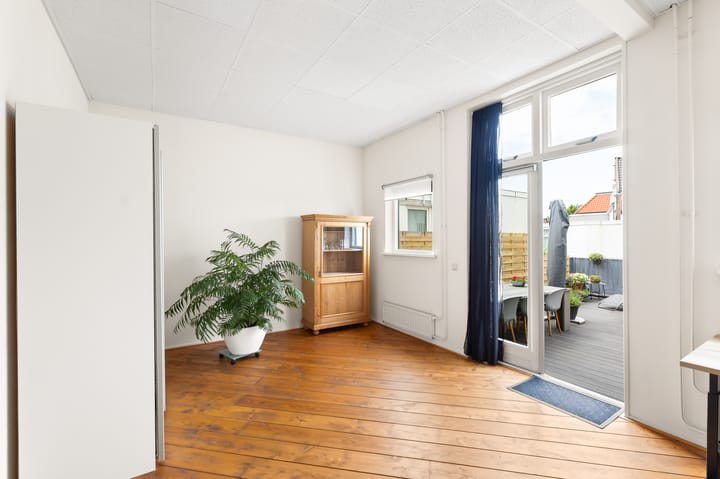 Photo 14 of Coosje Buskenstraat 157