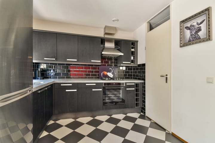 Photo 17 of Jan Meertensstraat 42