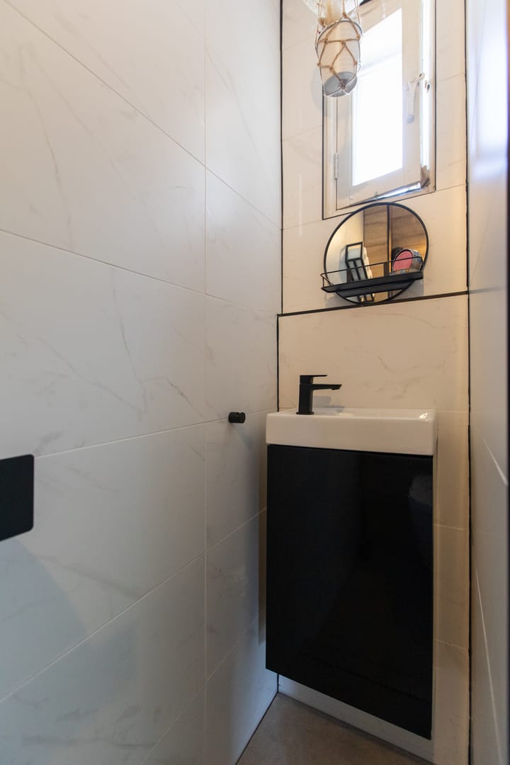 Photo 10 of Van Nispenstraat 36