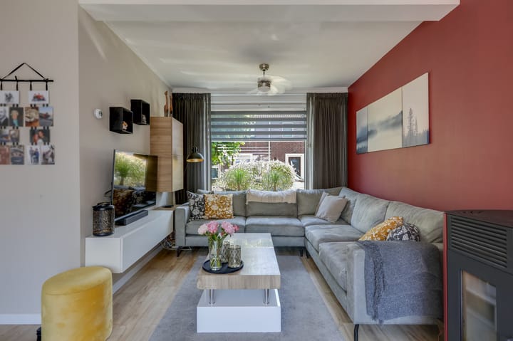 Photo 14 of Van Nispenstraat 36