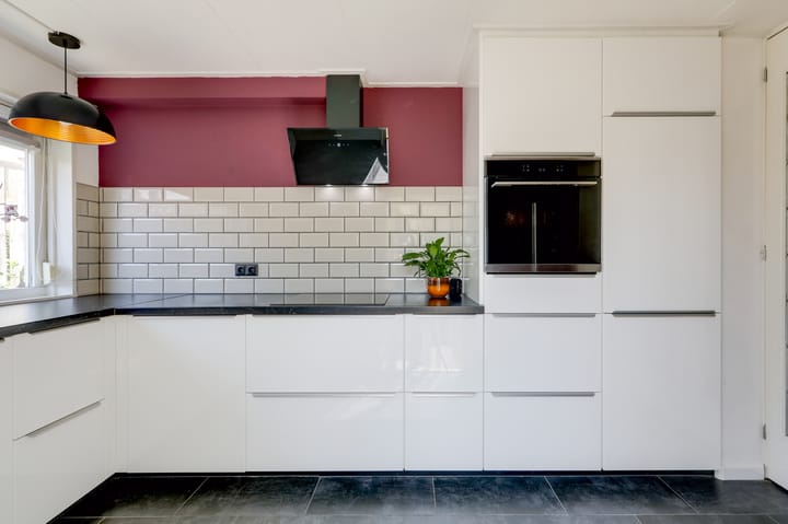 Photo 23 of Van Nispenstraat 36