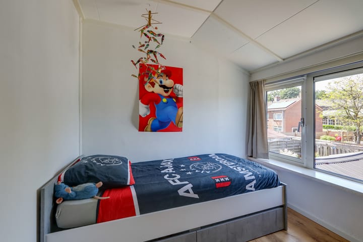 Photo 37 of Van Nispenstraat 36