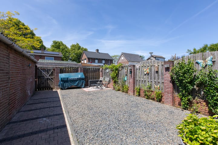 Photo 41 of Van Nispenstraat 36