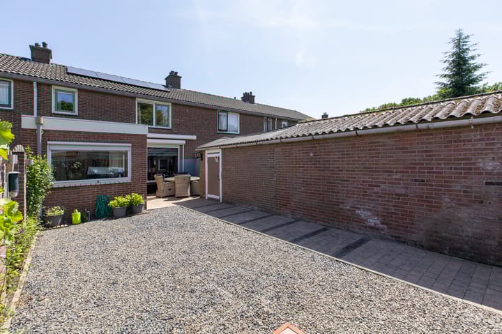 Photo 47 of Van Nispenstraat 36