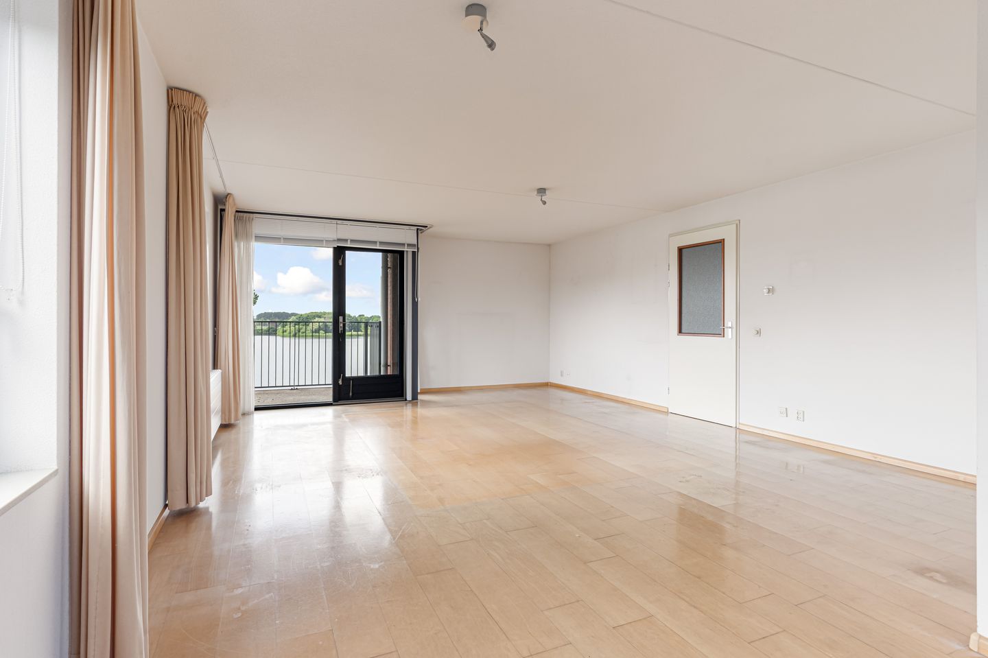 Foto 20 van Fellinilaan 368