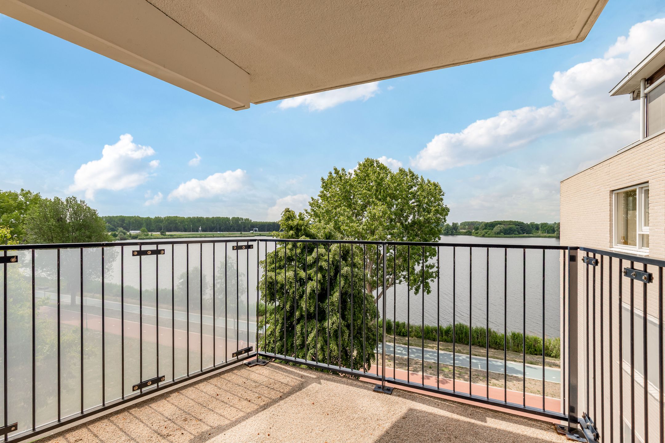 Foto 27 van Fellinilaan 368