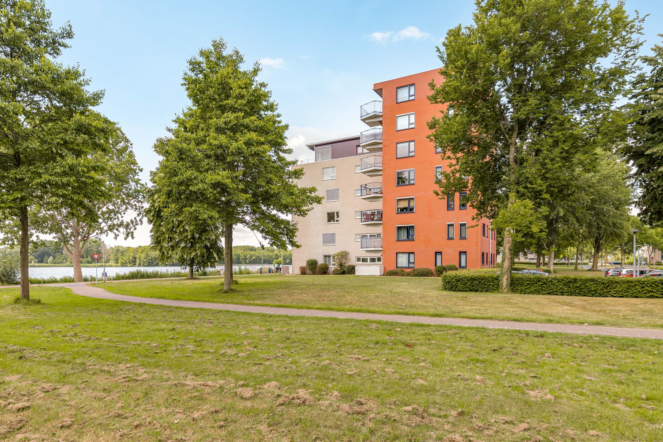 Foto 45 van Fellinilaan 368