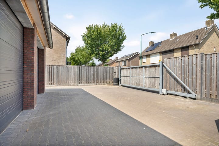 Photo 28 of Harrie van de Venstraat 17