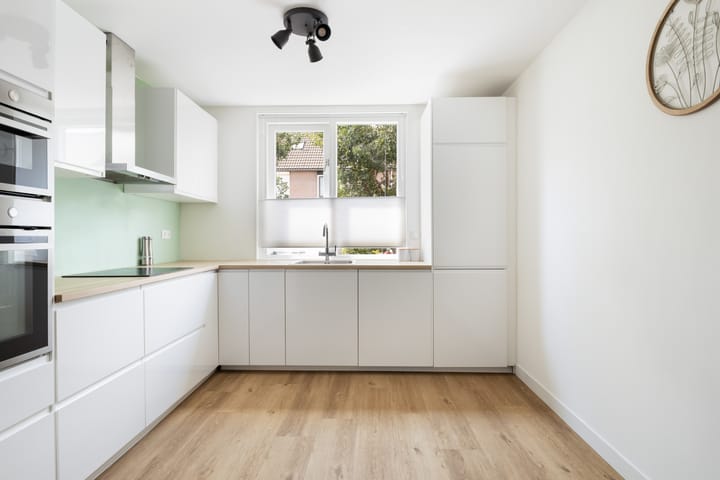 Foto 4 van Teenschillerlaan 4