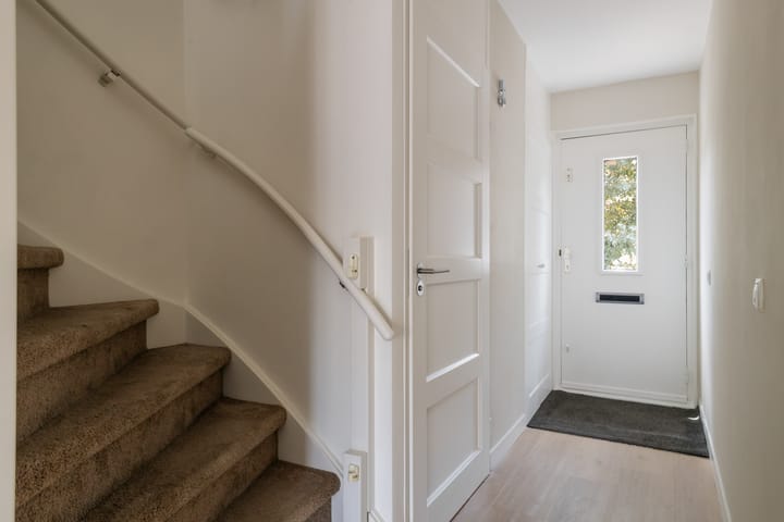 Foto 10 van Teenschillerlaan 4