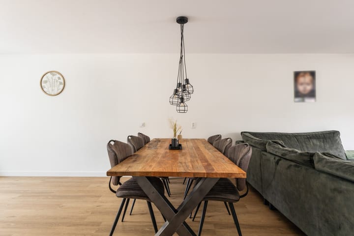 Foto 16 van Teenschillerlaan 4