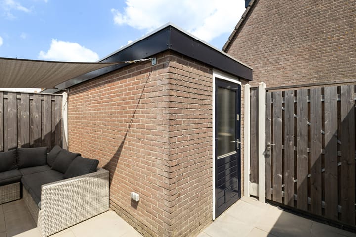 Foto 29 van Teenschillerlaan 4