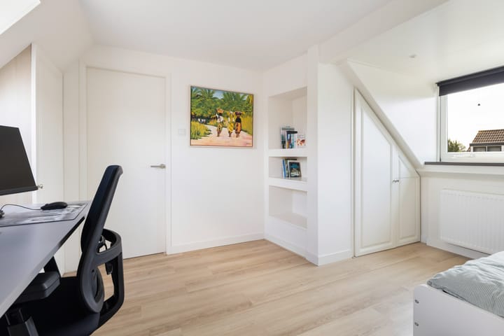 Foto 44 van Teenschillerlaan 4