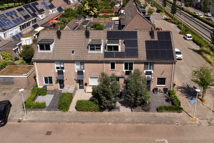 Foto 49 van Teenschillerlaan 4