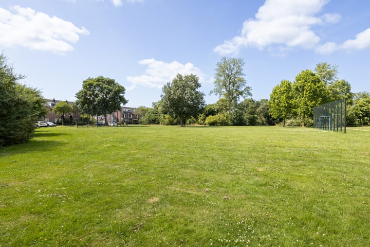 Foto 51 van Teenschillerlaan 4