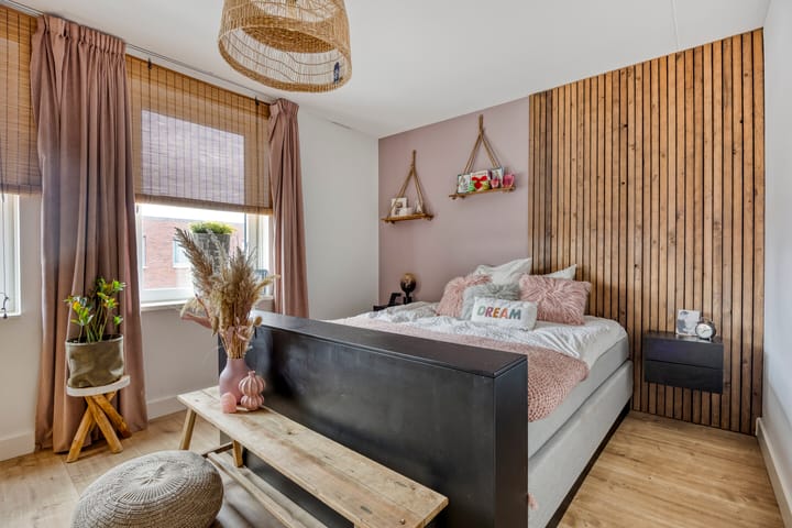 Foto 18 van Naereboutstraat 42