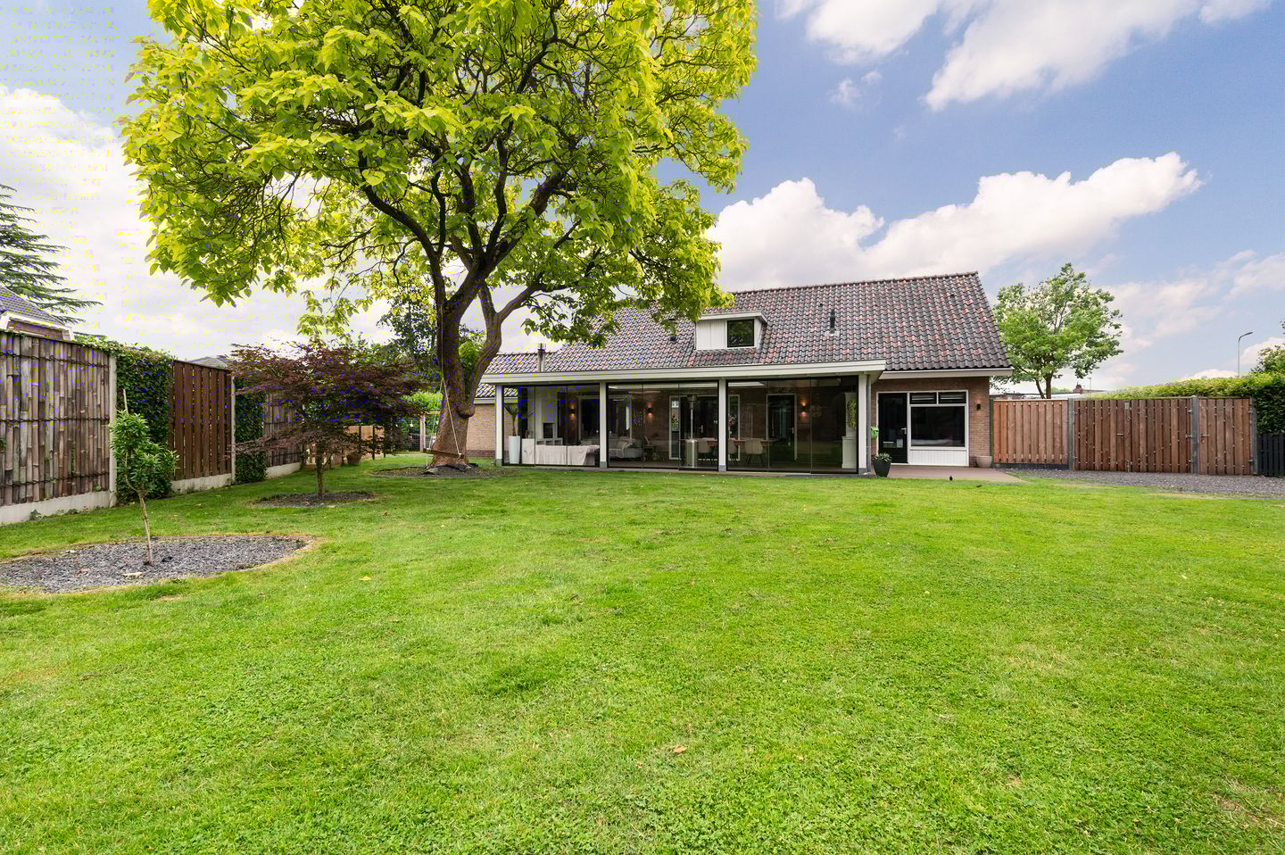 Photo 4 of Burgemeester Wilhelmweg 9