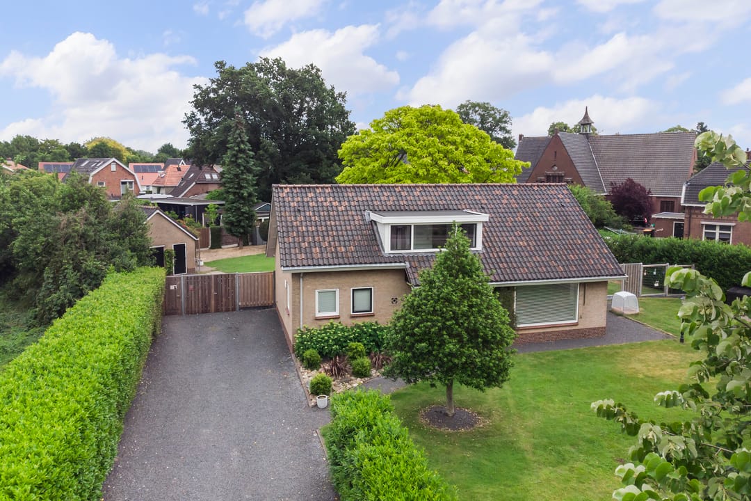 Photo 8 of Burgemeester Wilhelmweg 9