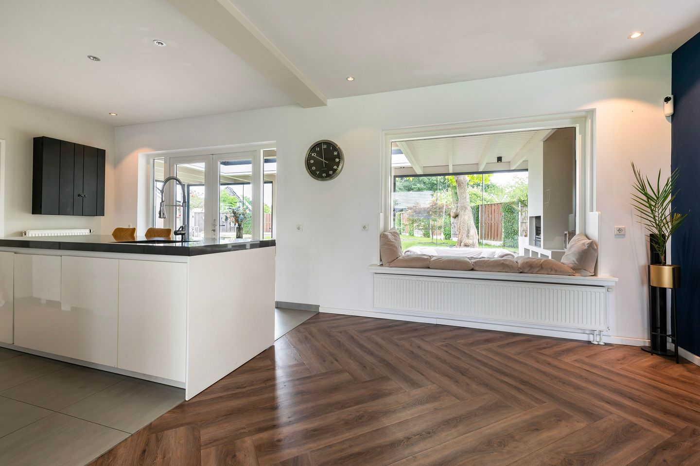 Photo 25 of Burgemeester Wilhelmweg 9