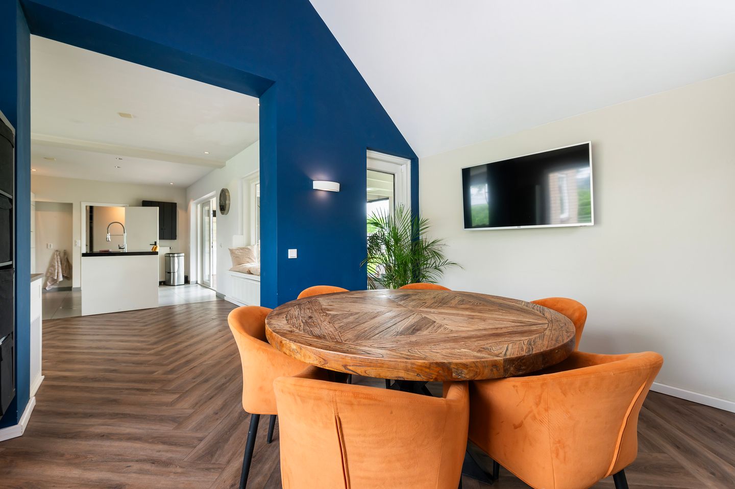 Photo 29 of Burgemeester Wilhelmweg 9