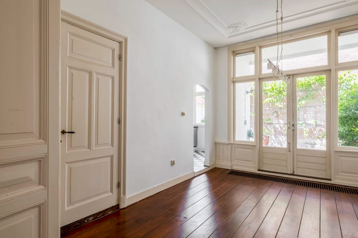 Foto 16 van Alexanderlaan 7