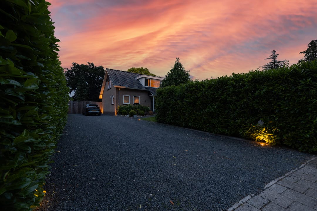 Photo 52 of Burgemeester Wilhelmweg 9