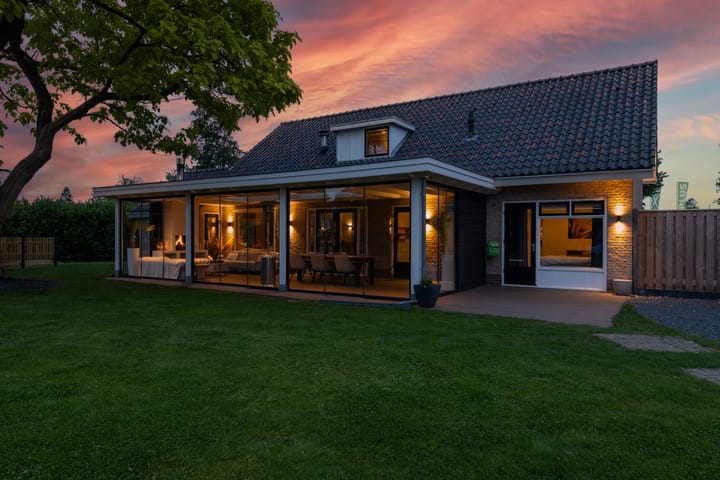 Foto 58 van Burgemeester Wilhelmweg 9