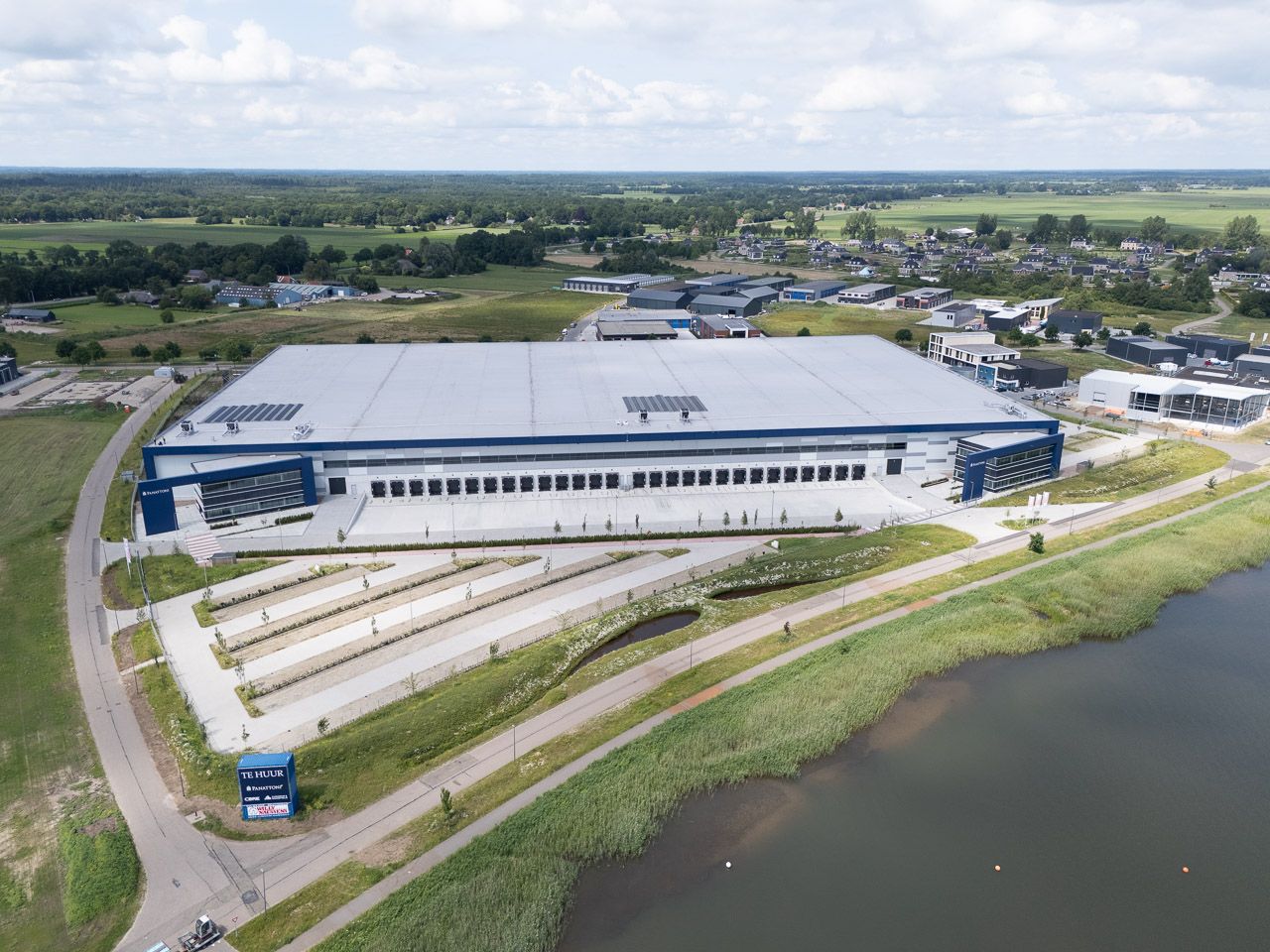 Bekijk foto 3 van Eeser Gaard 9