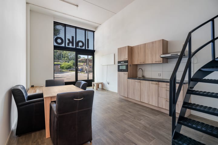 Foto 9 van Stationsplein 17-B