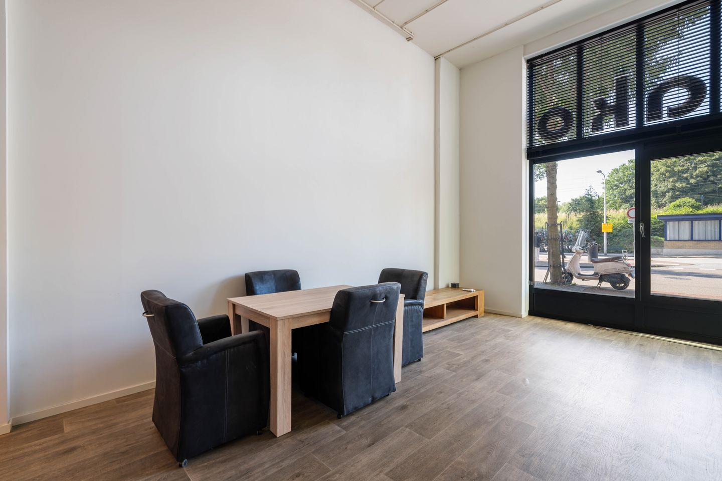 Foto 10 van Stationsplein 17-B