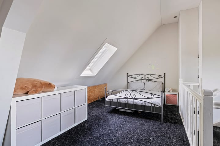 Photo 28 of Zeelsterstraat 83