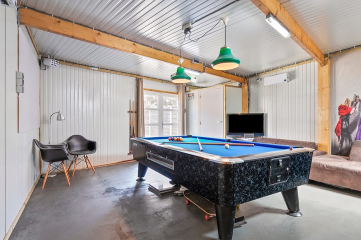 Photo 31 of Zeelsterstraat 83