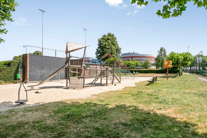 Photo 46 of Zeelsterstraat 83