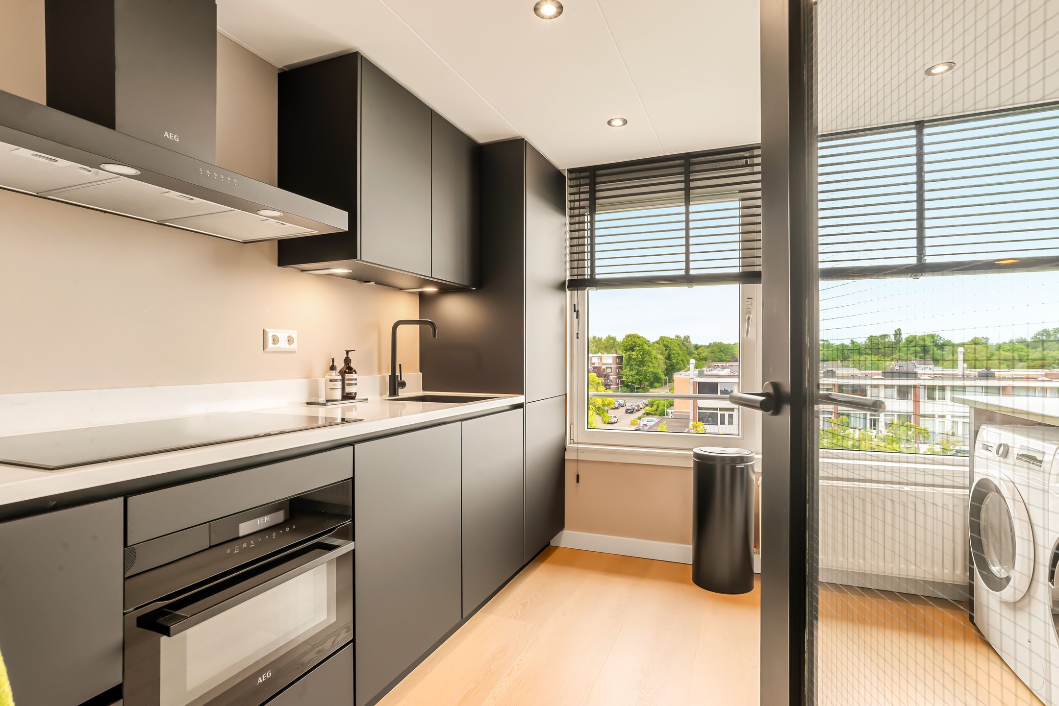 Foto 33 van Bachstraat 62