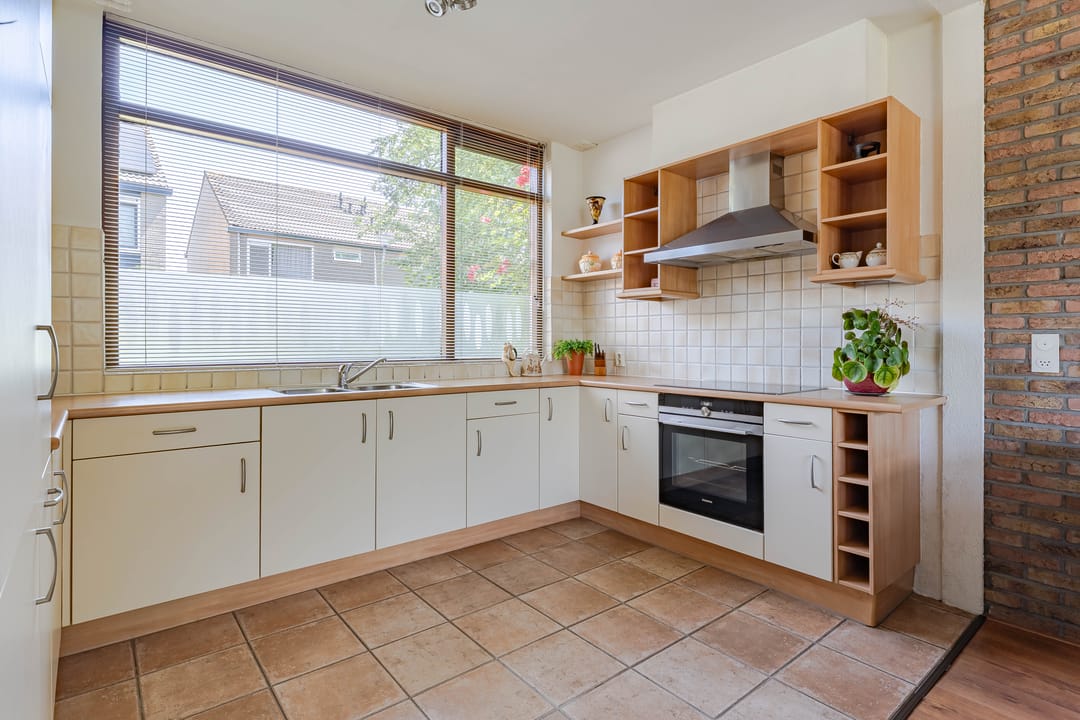 Photo 8 of Mondriaanplantsoen 17