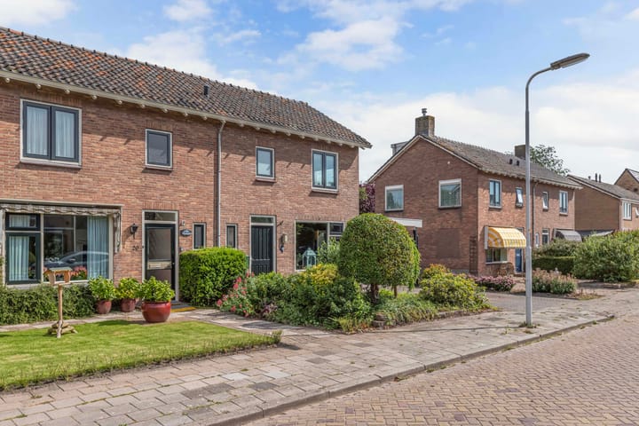 Foto 3 van Uniastrjitte 18