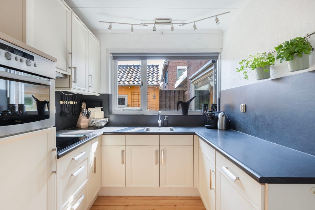 Foto 17 van Uniastrjitte 18