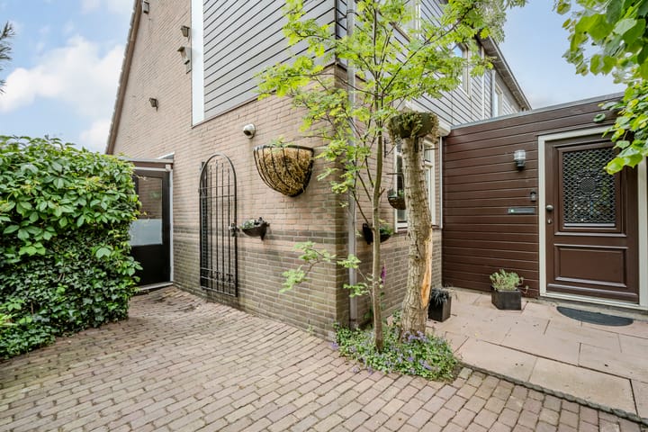 Foto 53 van Dom Helder Camarastraat 1